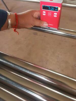 Πρότυπο API 11B Ανθεκτικό στη διάβρωση υψηλής αντοχής στη τέντωση γυαλισμένο ραβδί για εφαρμογές πετρελαϊκών πετρελαϊκών πετρελαίων